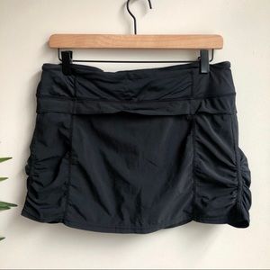 Lululemon black skirt size 8